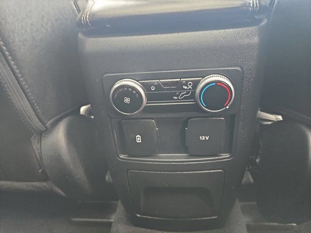 Used 2022 Ford Explorer XLT w/ Equipment Group 202A AWD/4WD image 19