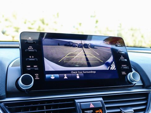 Used 2022 Honda Accord Sport image 28