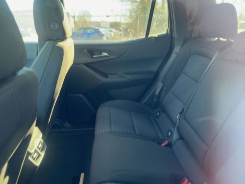 Used 2025 Chevrolet Equinox LT image 8