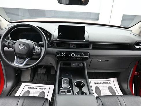 Used 2024 Honda Pilot Elite image 17