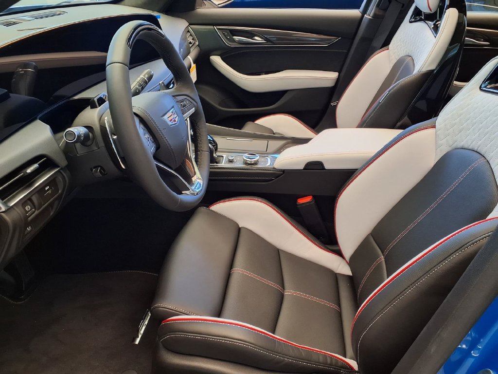 New 2026 Cadillac CT5 V Blackwing RWD image 15