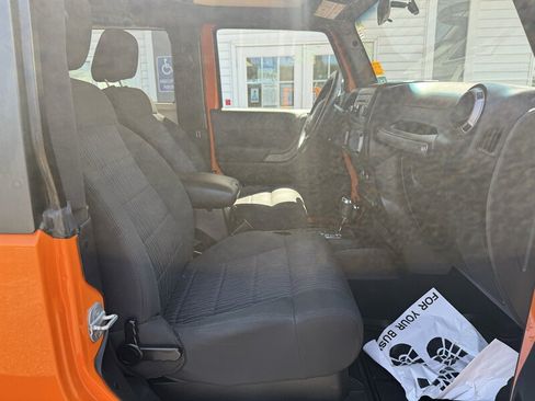 Used 2012 Jeep Wrangler Sport AWD/4WD image 11