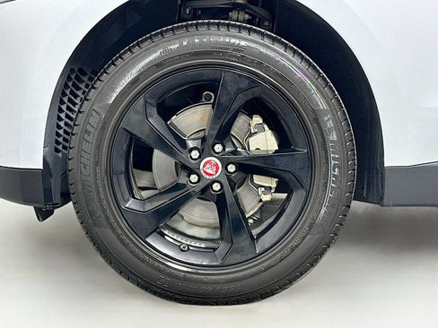 Used 2018 Jaguar F-PACE Prestige AWD/4WD image 32