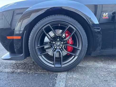 Used 2019 Dodge Challenger R/T Scat Pack w/ Widebody Package image 17