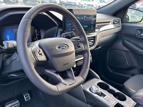Used 2024 Ford Escape ST-Line w/ Tech Pack #1 AWD/4WD image 16