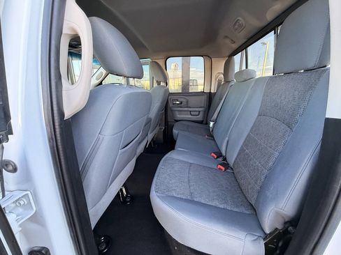 Used 2017 RAM 1500 Classic SLT w/ SLT Plus D←cor Group AWD/4WD image 9