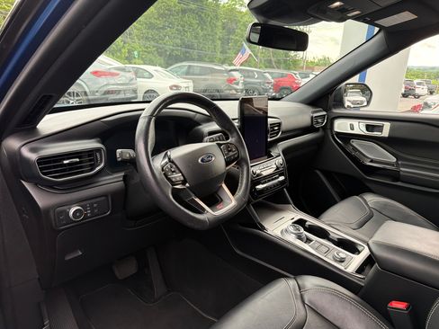 Used 2022 Ford Explorer ST w/ Equipment Group 401A AWD/4WD image 6