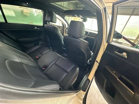 Used 2022 Kia Sportage Nightfall Edition AWD/4WD image 30