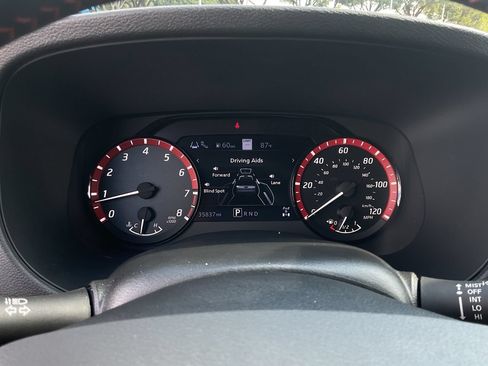 Used 2023 Nissan Frontier PRO-4X w/ Pro Convenience Package AWD/4WD image 39