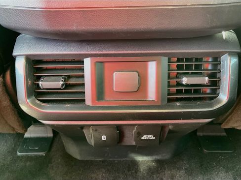 Used 2022 Ford F150 Lariat AWD/4WD image 24