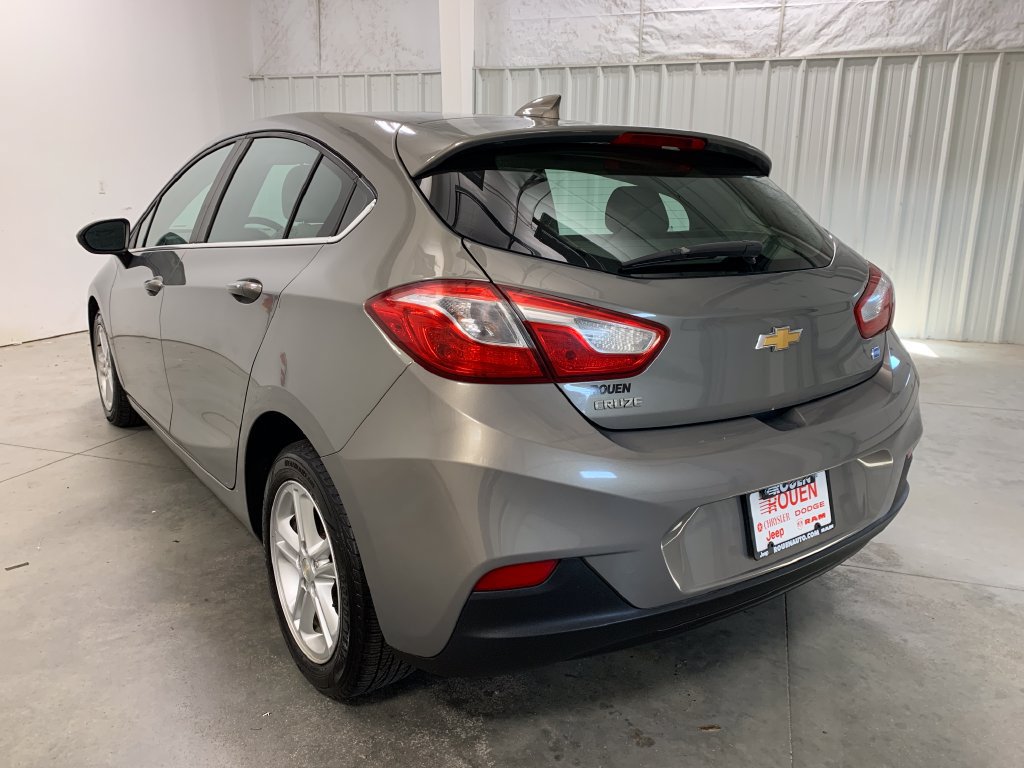 Used 2018 Chevrolet Cruze LT FWD image 5
