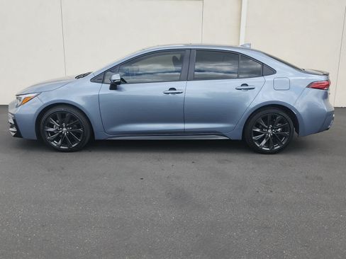 Used 2025 Toyota Corolla XSE FWD image 4
