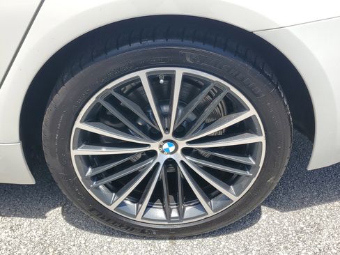 Used 2022 BMW 530i xDrive w/ Convenience Package image 7