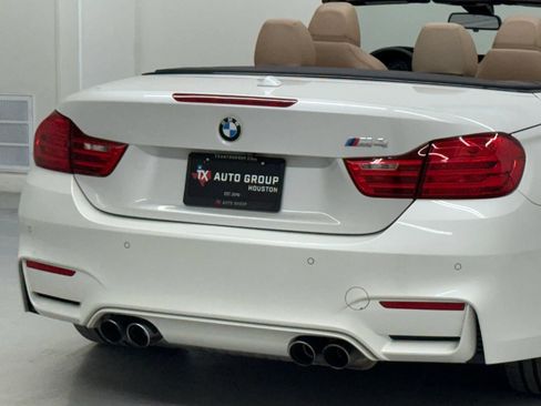 Used 2016 BMW M4 Convertible RWD image 11