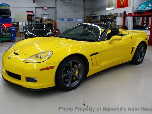 Used 2012 Chevrolet Corvette Grand Sport w/ 4LT Preferred Equipment Group image 3