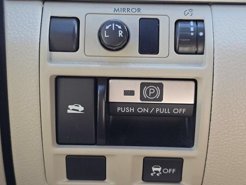 Used 2014 Subaru Outback 2.5i Premium AWD/4WD image 10