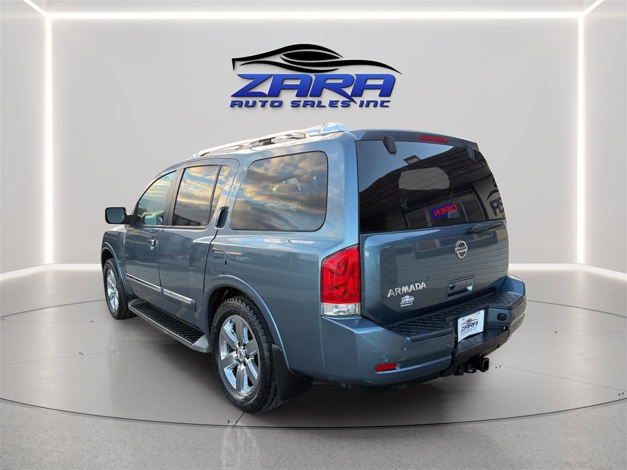 Used 2011 Nissan Armada Platinum AWD/4WD image 5