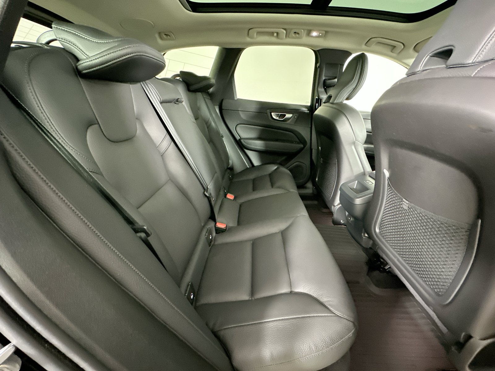 Used 2024 Volvo XC60 B5 Plus w/ Climate Package AWD/4WD image 42
