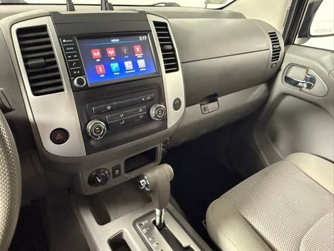 Used 2019 Nissan Frontier SV AWD/4WD image 23