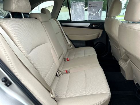 Used 2019 Subaru Outback 2.5i Premium w/ Popular Package #2 image 16