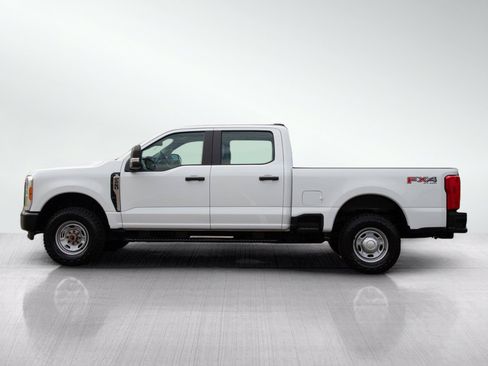 Used 2023 Ford F250 XL w/ XL Off-Road Package AWD/4WD image 2