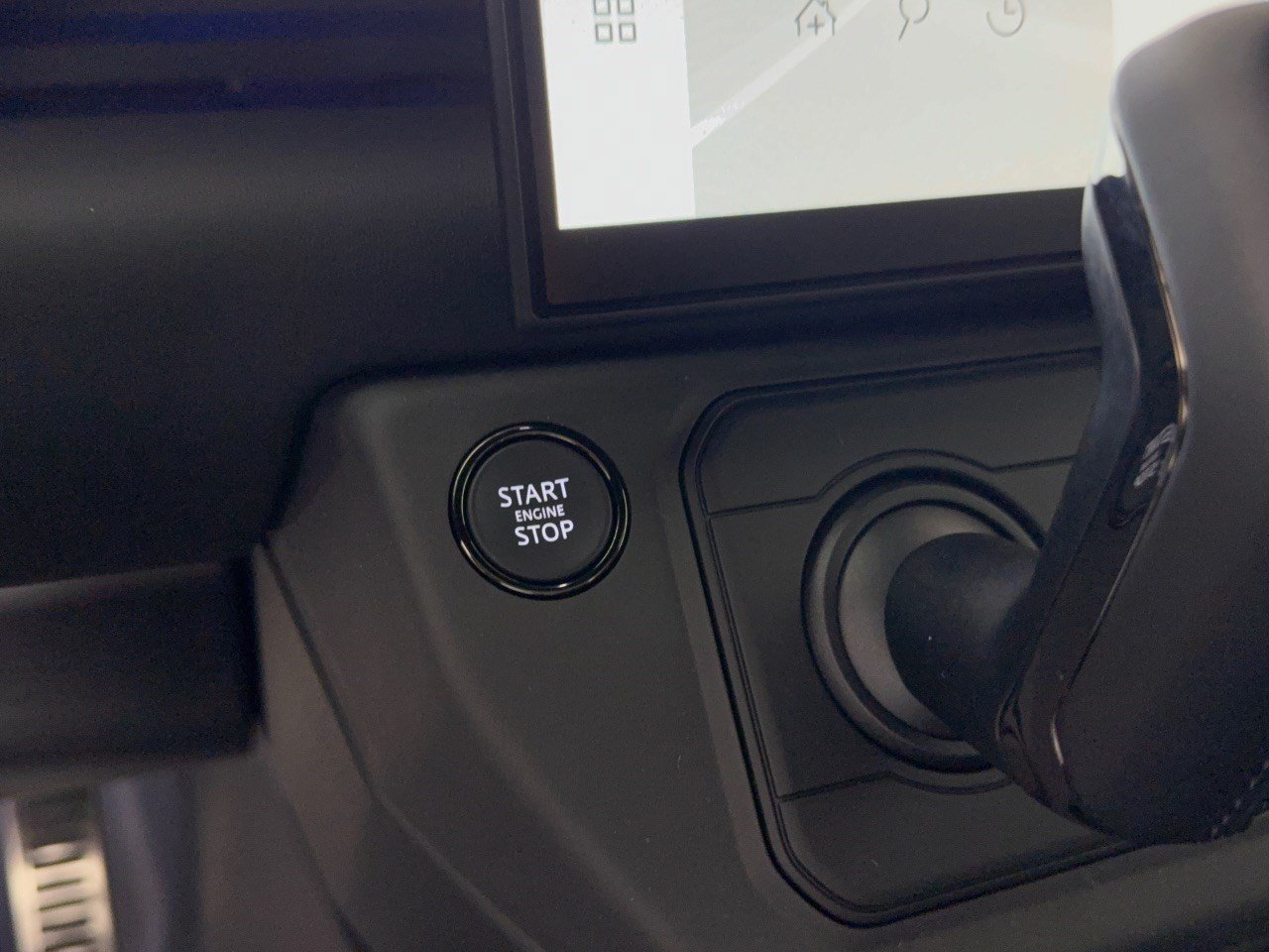 New 2026 Land Rover Defender 110 OCTA AWD/4WD image 20