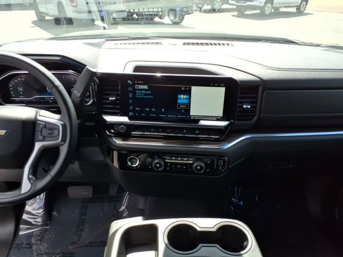 Used 2024 Chevrolet Silverado 1500 LT AWD/4WD image 13