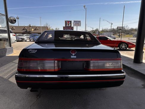 Used 1989 Cadillac Allante image 7