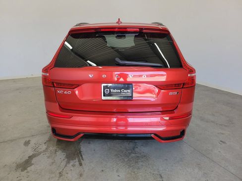 Used 2024 Volvo XC60 B5 Core AWD/4WD image 6