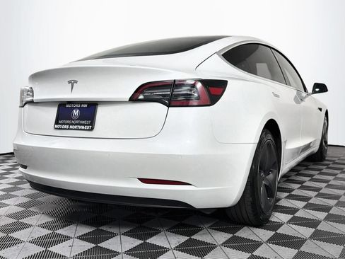 Used 2020 Tesla Model 3 Standard Range Plus RWD image 25