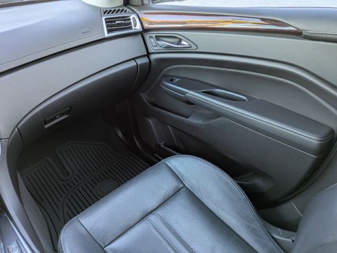 Certified 2015 Cadillac SRX Luxury w/ Driver Awareness Package image 15