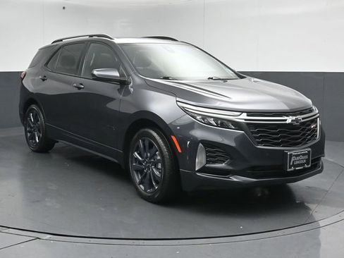 Used 2022 Chevrolet Equinox RS w/ LPO, Floor Liner Package image 1