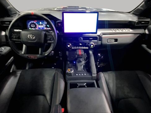 Used 2025 Toyota Tacoma TRD Pro AWD/4WD image 16
