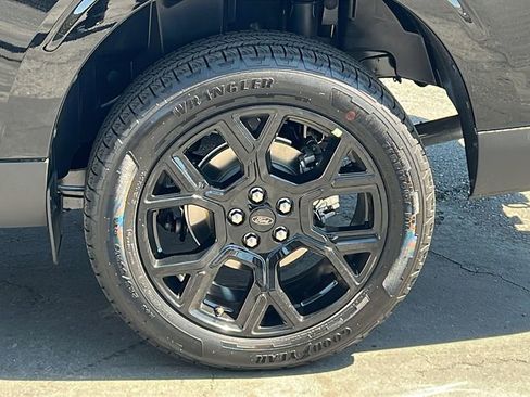 New 2025 Ford Maverick XLT w/ Black Appearance Package image 5