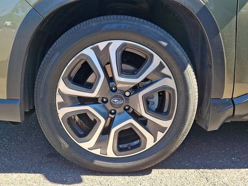 Used 2023 Subaru Ascent Touring AWD/4WD image 4