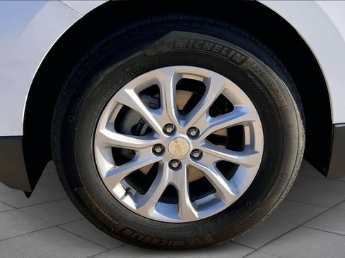 Certified 2021 Chevrolet Equinox LS w/ LS Convenience Package image 10