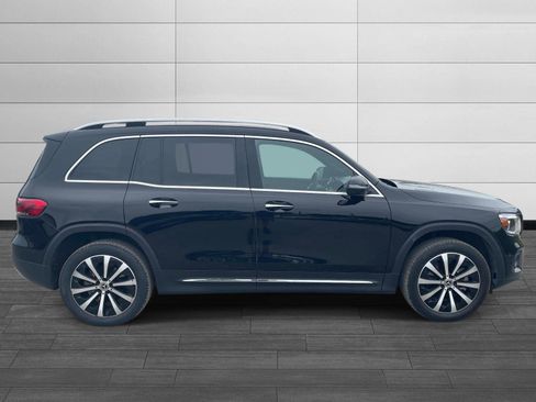 Certified 2022 Mercedes-Benz GLB 250 image 2