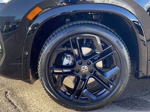 New 2026 Volkswagen Tiguan SE R-Line image 6