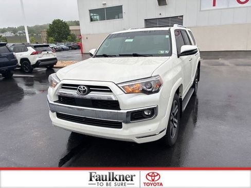 Used 2023 Toyota 4Runner Limited AWD/4WD image 22