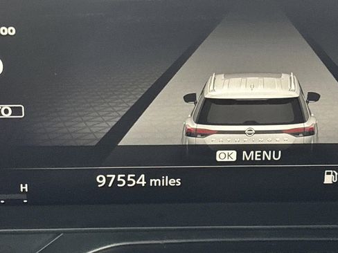 Used 2023 Nissan Pathfinder Platinum w/ Lighting Package (N93) image 5