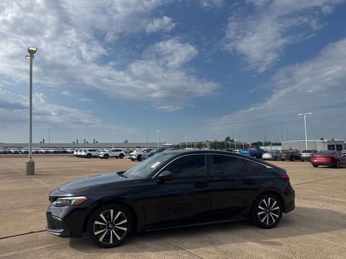 Used 2023 Honda Civic EX-L image 11