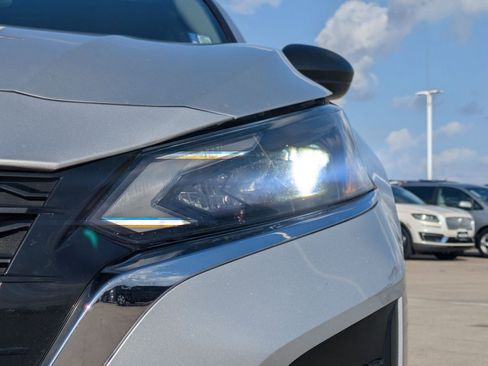 Used 2024 Nissan Altima 2.5 S image 11