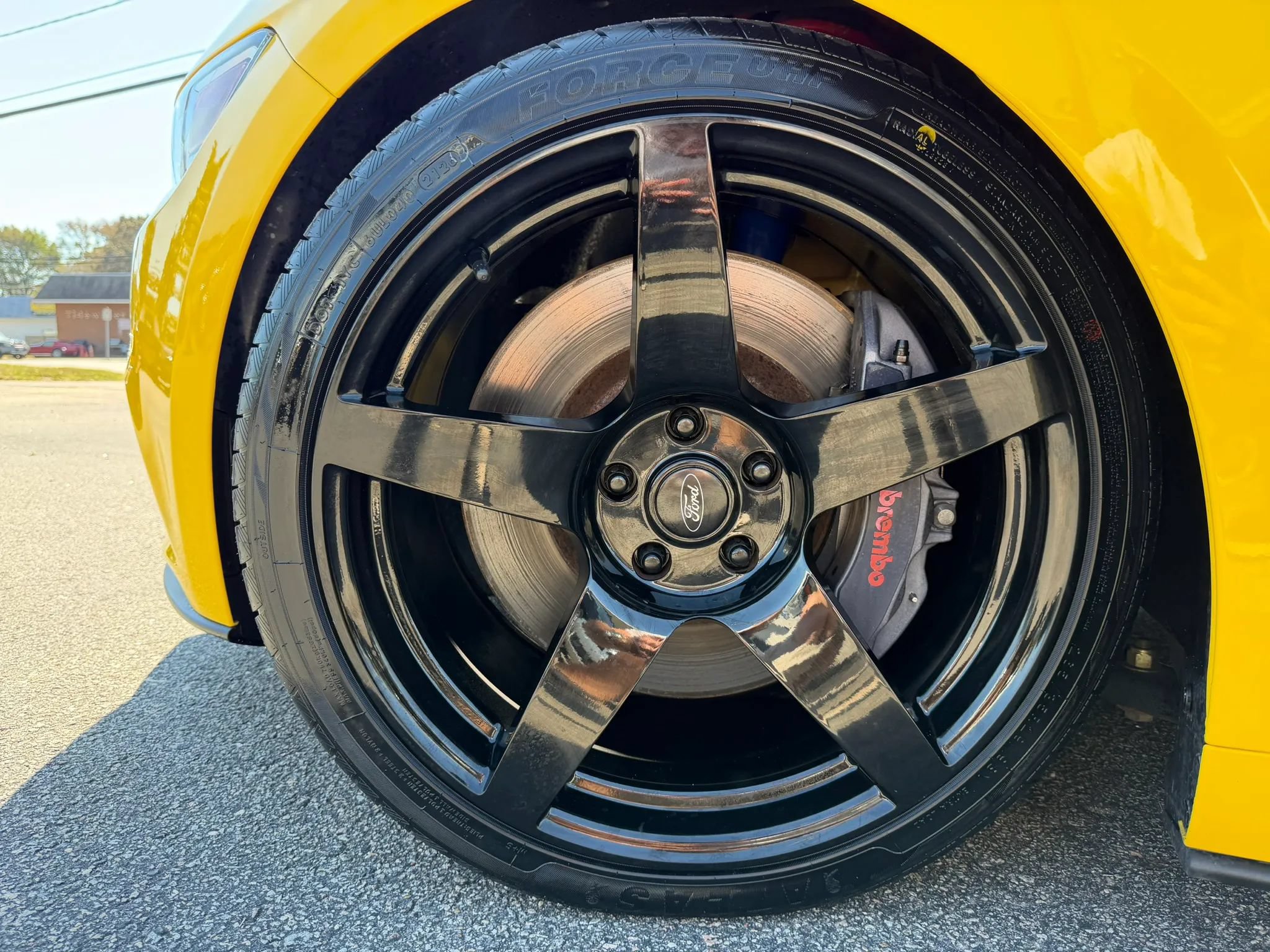 Used 2017 Ford Mustang GT w/ Black Accent Package RWD image 28