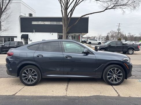 Used 2022 BMW X6 xDrive40i w/ M Sport Package image 10