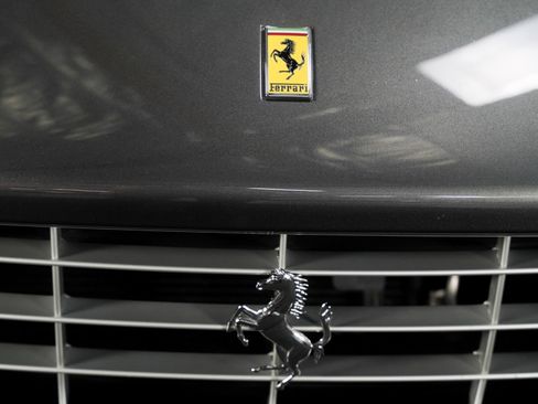 Used 2014 Ferrari California RWD image 13