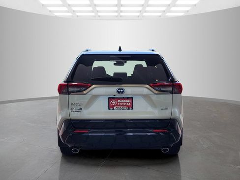 Used 2024 Toyota RAV4 XSE AWD/4WD image 6