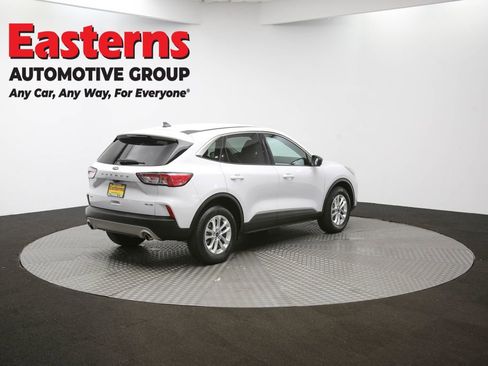 Used 2022 Ford Escape SE w/ Cold Weather Package image 40