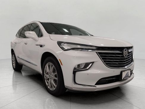 Used 2023 Buick Enclave Essence w/ Experience Buick Package AWD/4WD image 1