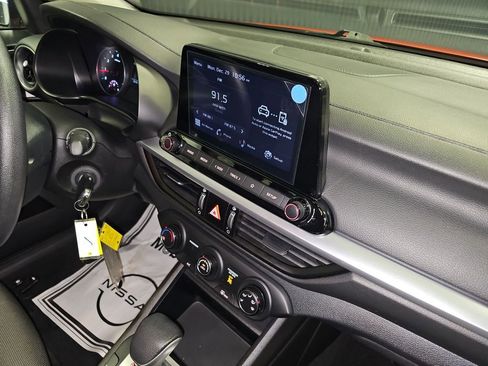 Used 2023 Kia Forte LXS w/ LXS Technology Package image 17