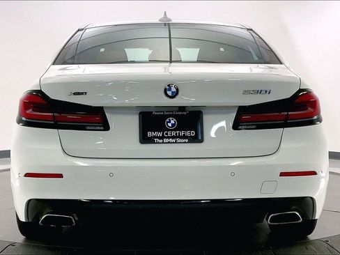 Used 2021 BMW 530i xDrive 530i xDrive w/ Premium Package image 3